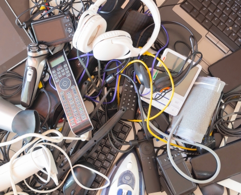 Old,Computers,,Digital,Tablets,,Mobile,Phones,,Many