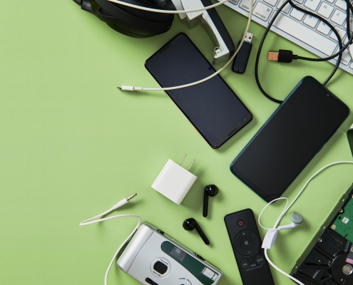 Flat,Lay,Frame,Of,Electronic,Waste:,Old,Gadgets,,Hard,Drive,